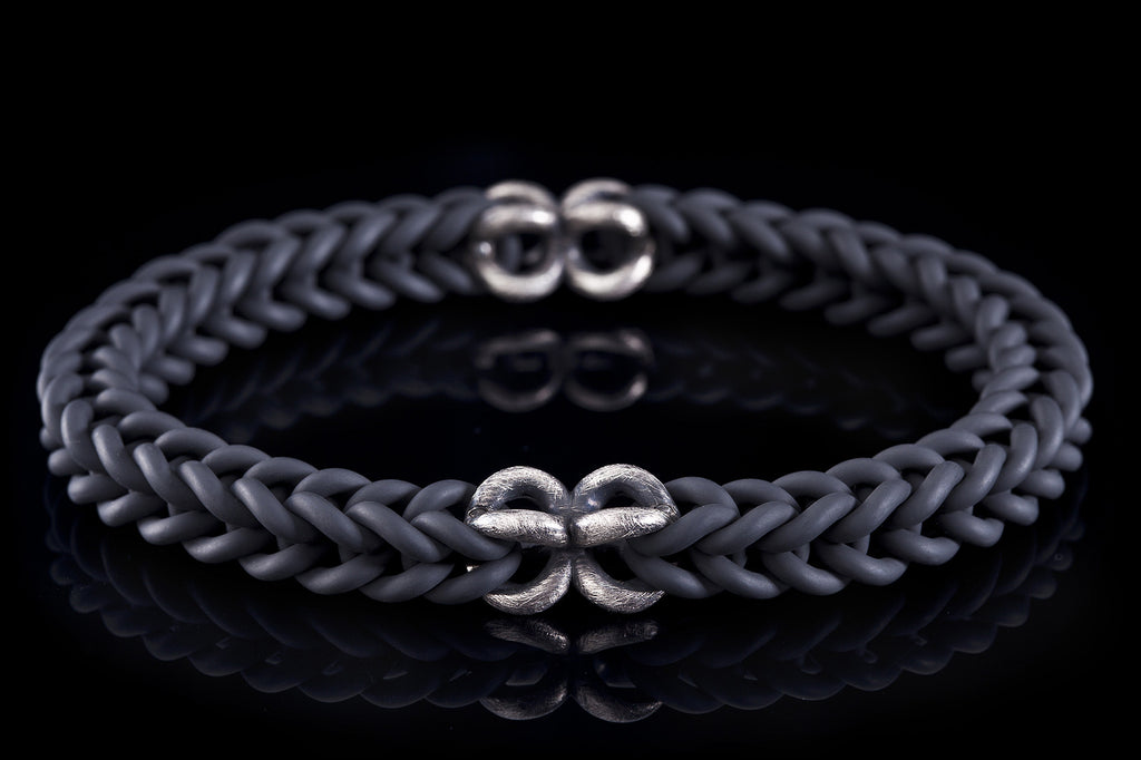 kautschukarmband_herrenarmband_silber_kautschuk_matt_sportlich_modern_bequem_kairos_ramona matthaei